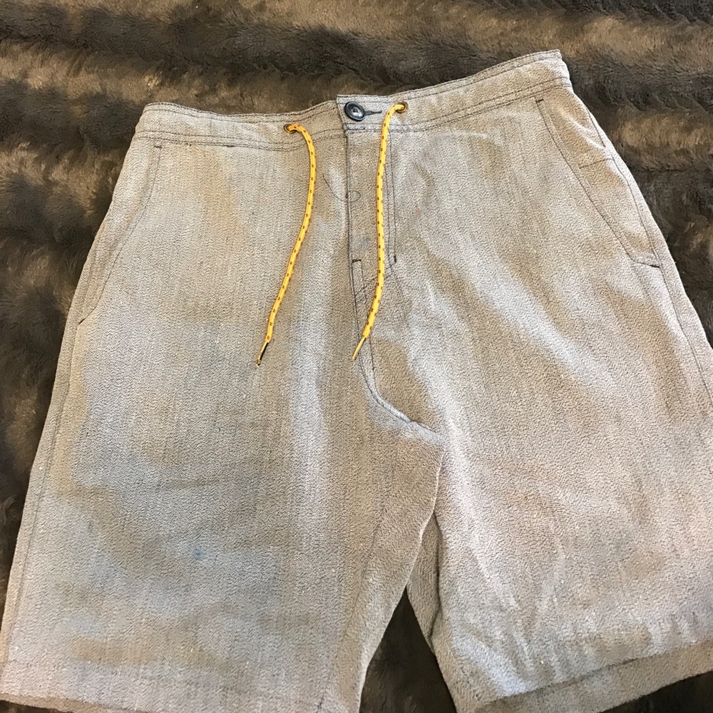 Billabong men’s shorts