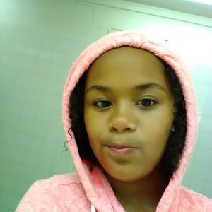 Meet your Posher, Mya