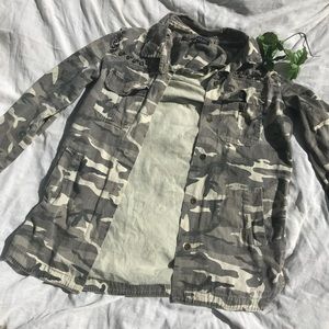 Studded Cammo Jacket 🍁🍁