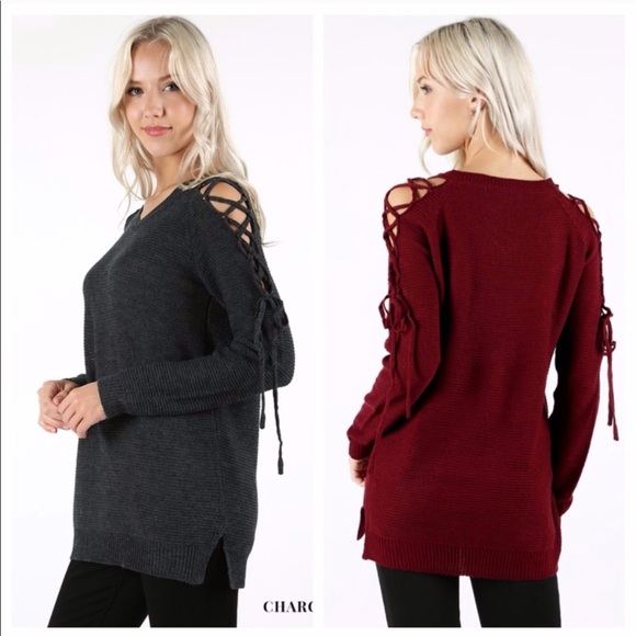 LAST ONE (L)! 🖤NWT Black lace-up sleeve sweater - Picture 2 of 5