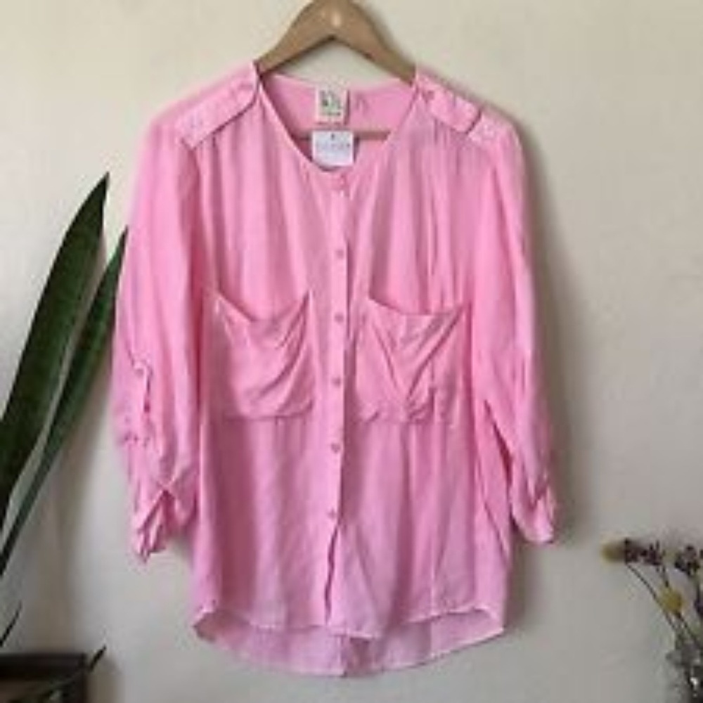 ANTHROPOLOGIE Pink La Vi Lightweight Button Up