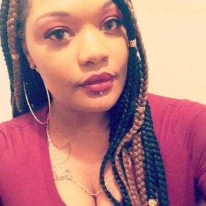 Meet your Posher, Christina