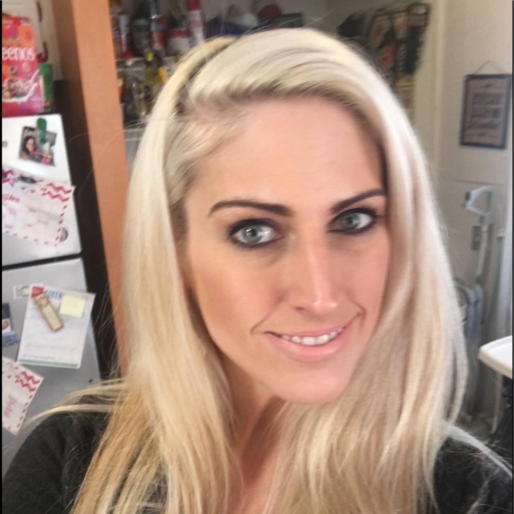 Meet your Posher, Andrea