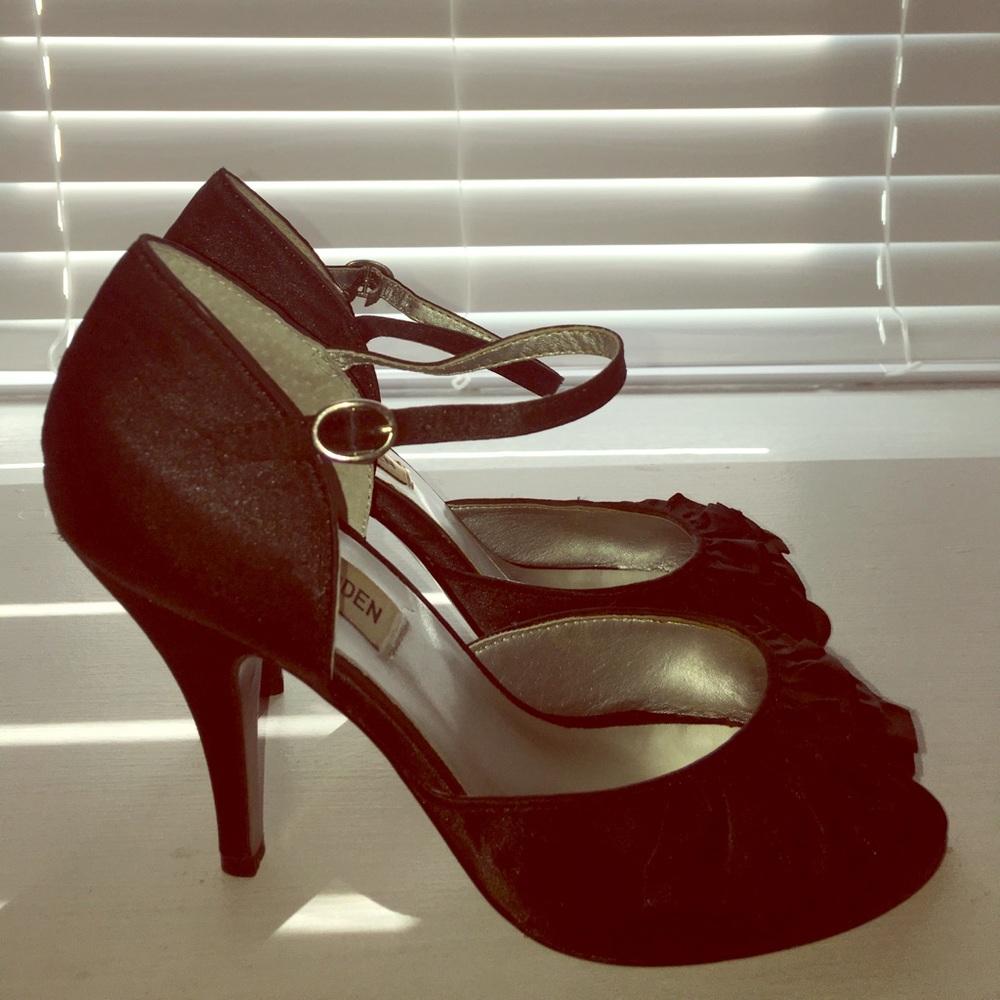 Formal Steve Madden heels- worn once!