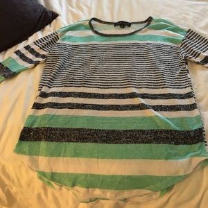 Thin knit shirt