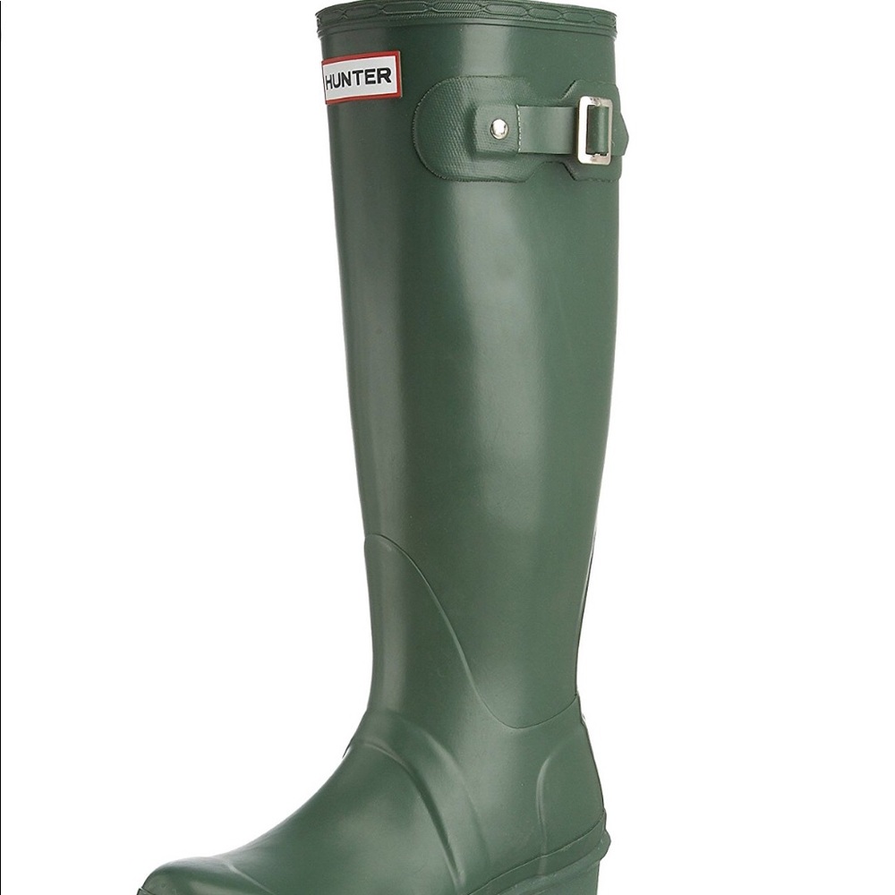 Hunter rain boots brand new ......FIrm on price.
