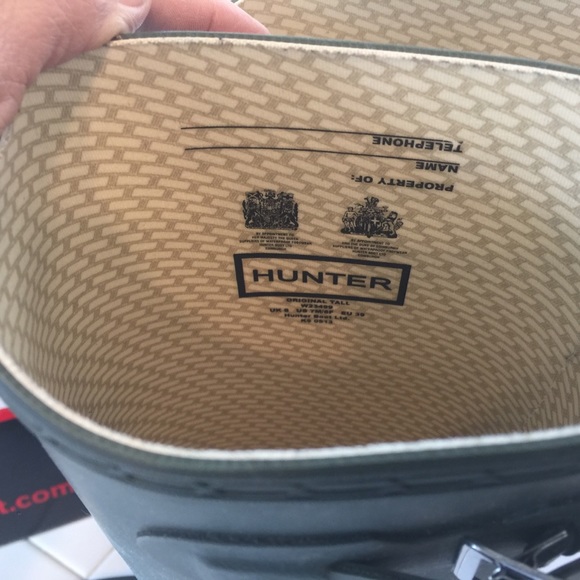 Hunter rain boots brand new ......FIrm on price. - Picture 6 of 8