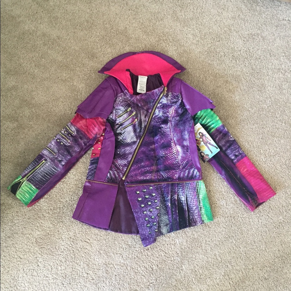 Descendants 1 jacket NWT