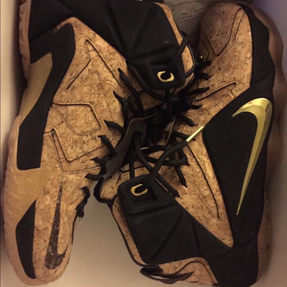 Lebron 12 XII EXT "King's Cork"