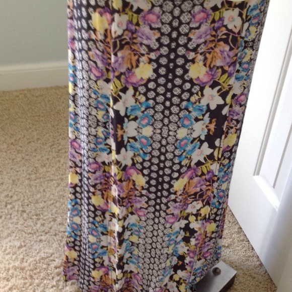 BOGO‼️Beautiful maxi skirt! - Picture 5 of 7