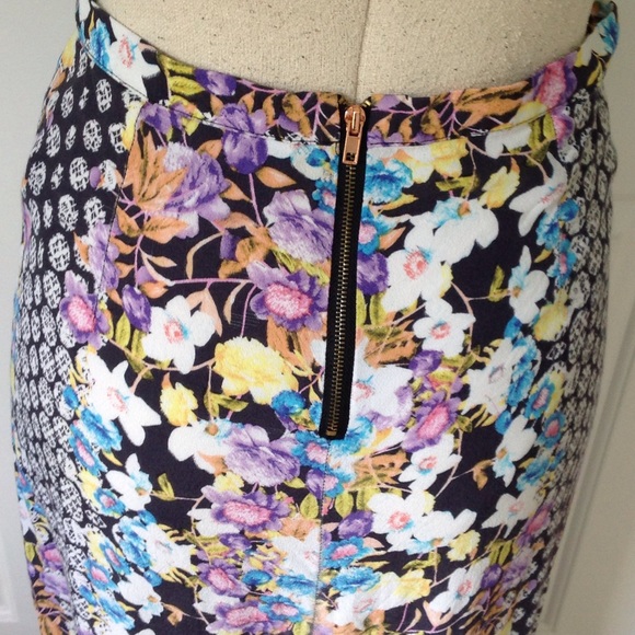 BOGO‼️Beautiful maxi skirt! - Picture 6 of 7
