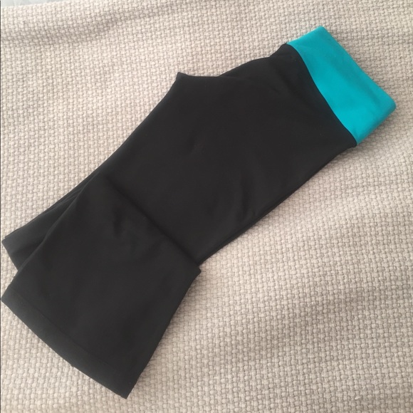 Lulu lemon pants - Picture 2 of 4