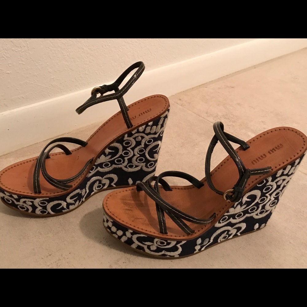 Miu Miu Authentic Wedges - image 7