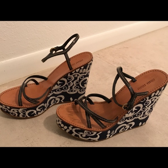 MIU MIU authentic wedges - Picture 7 of 8