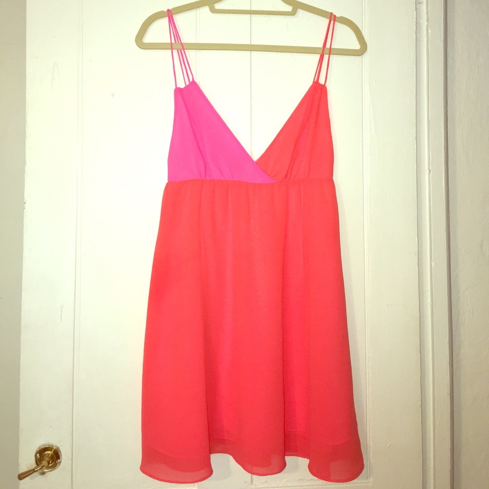 NEW- color block mini dress!