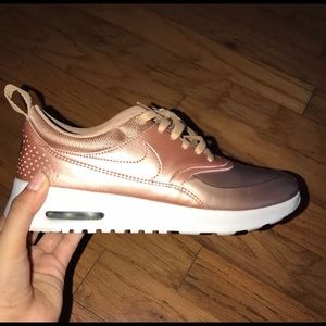 Nike air max Thea rose gold size 8