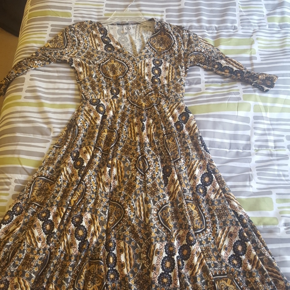 Agnes and Dora Curie. Small