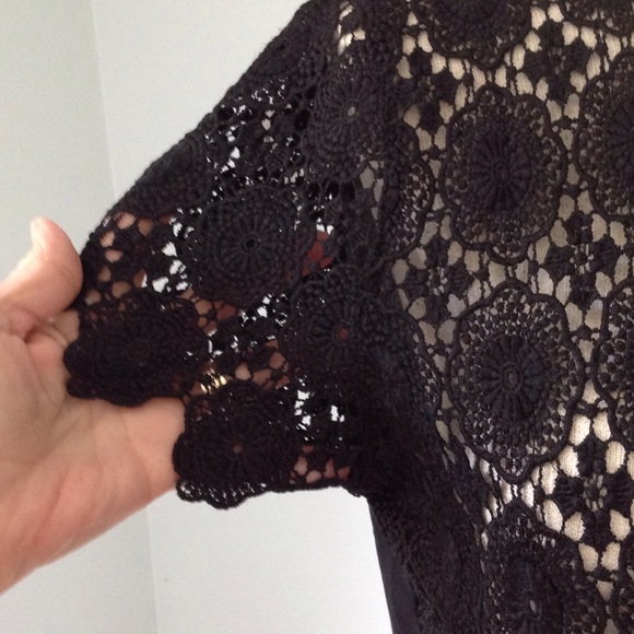 BOGO‼️Black open pattern crotchet top - Picture 4 of 5