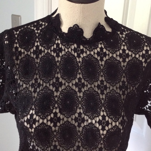 BOGO‼️Black open pattern crotchet top - Picture 5 of 5