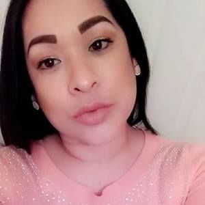 Meet your Posher, Elvia