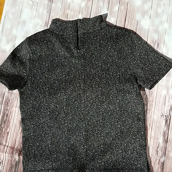 Old Navy Warm gray medium blouse - Picture 2 of 5