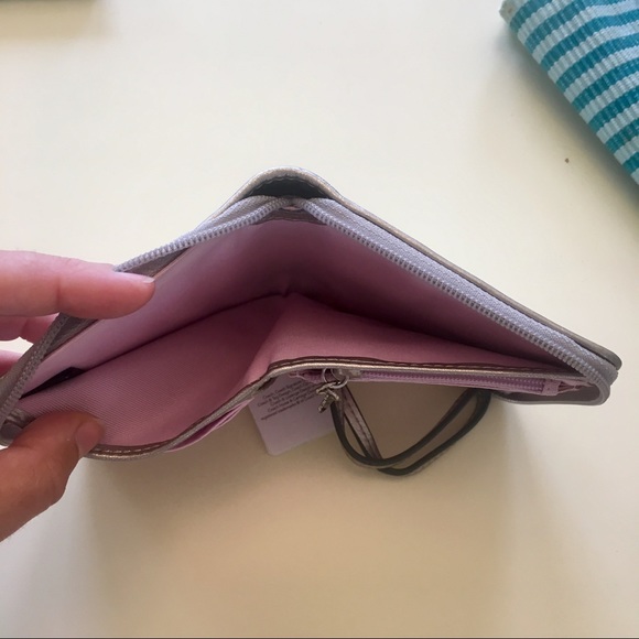 Coach signature white wallet/wristlet - Picture 5 of 7