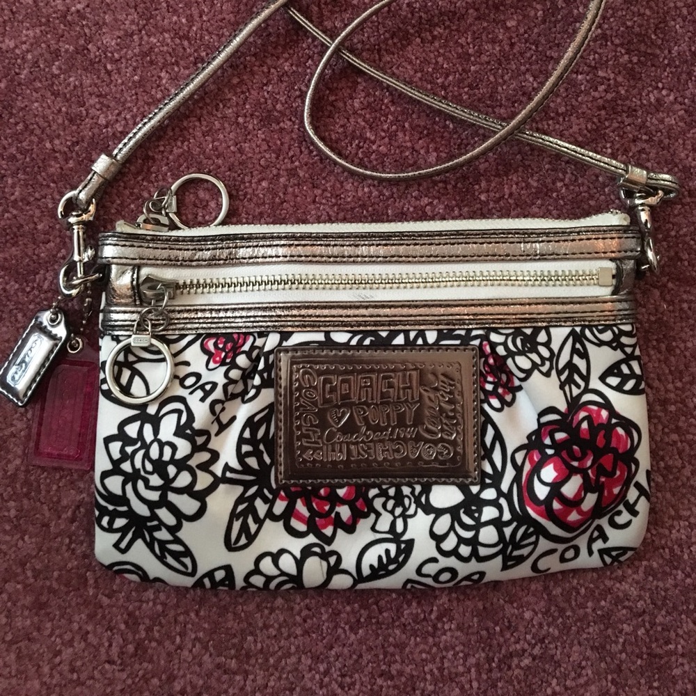 Coach Poppy Crossbody Purse - Picture 2 of 7