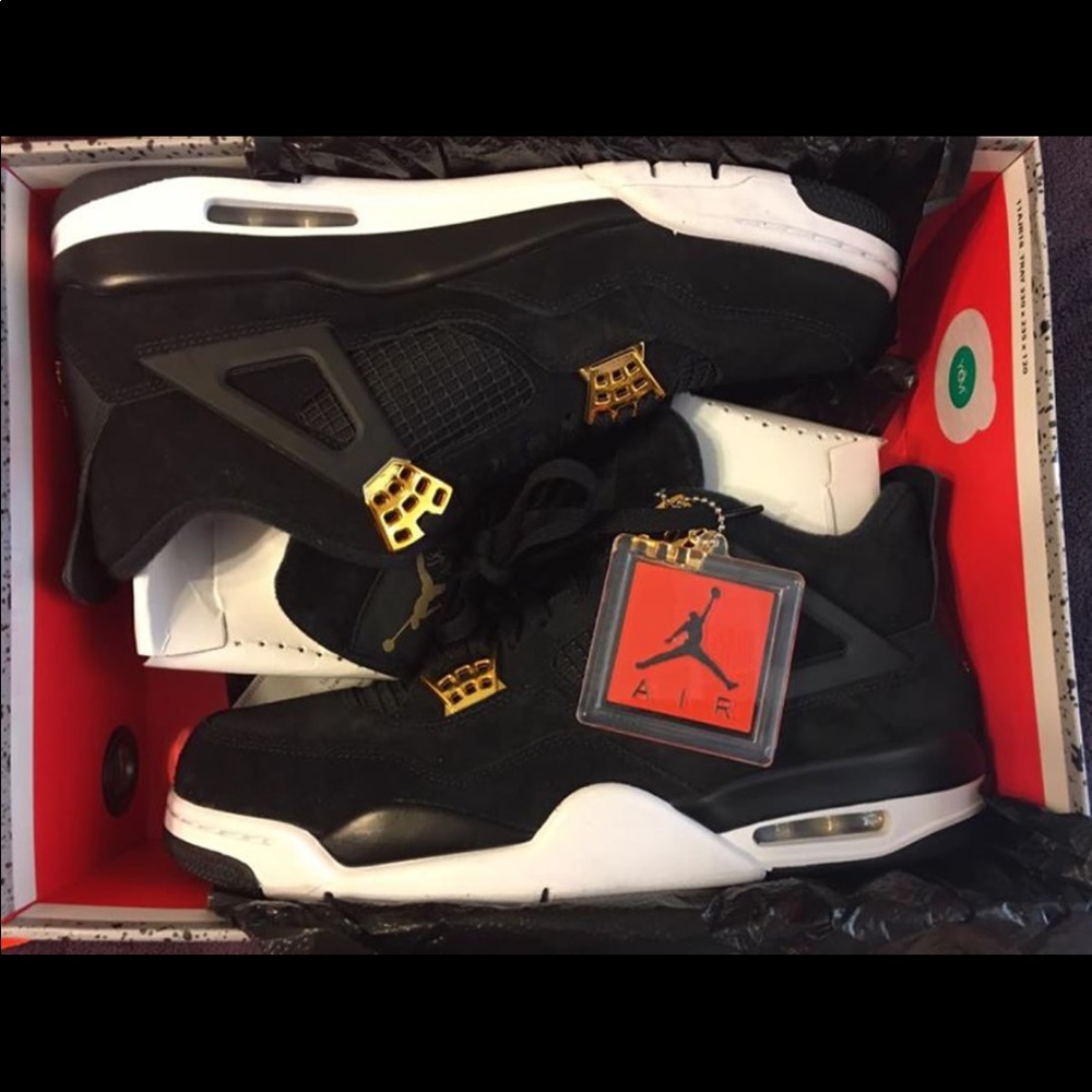Jordan 4 Retro Royalty