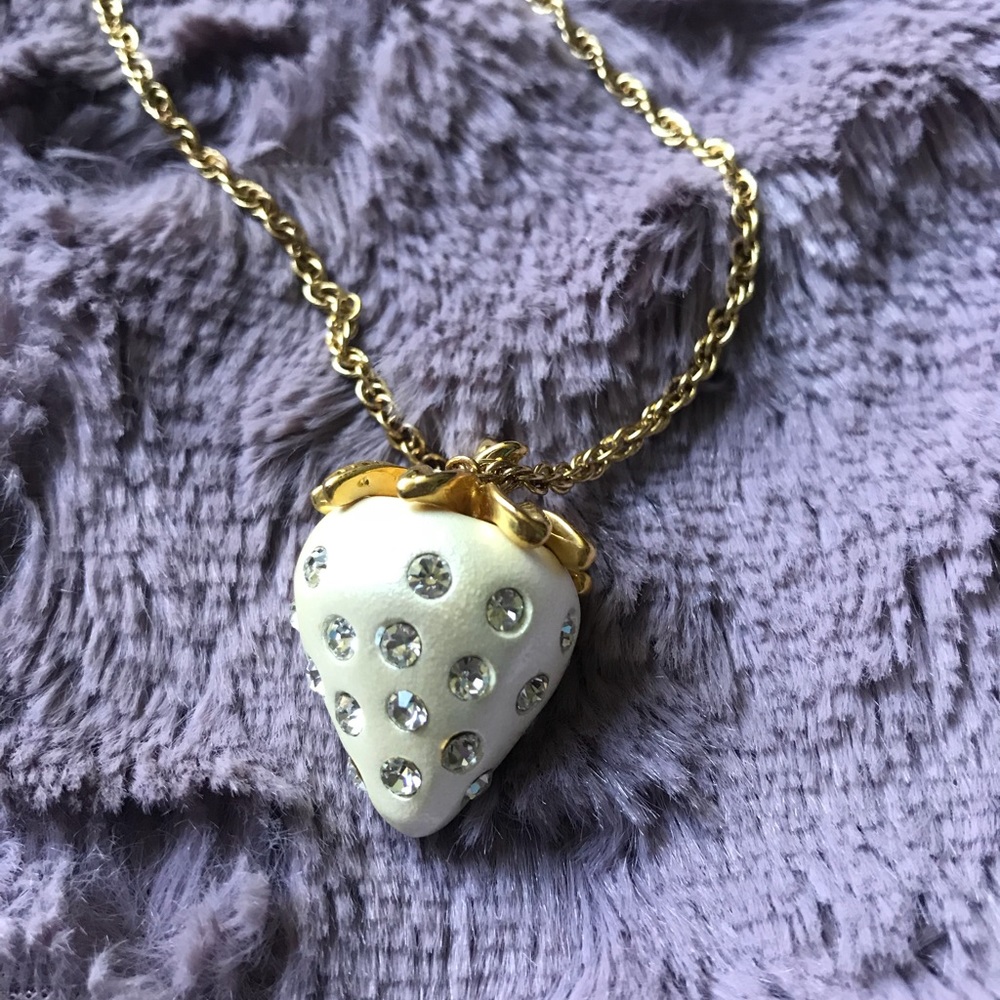 NWOT! Kenneth Lane Strawberry necklace