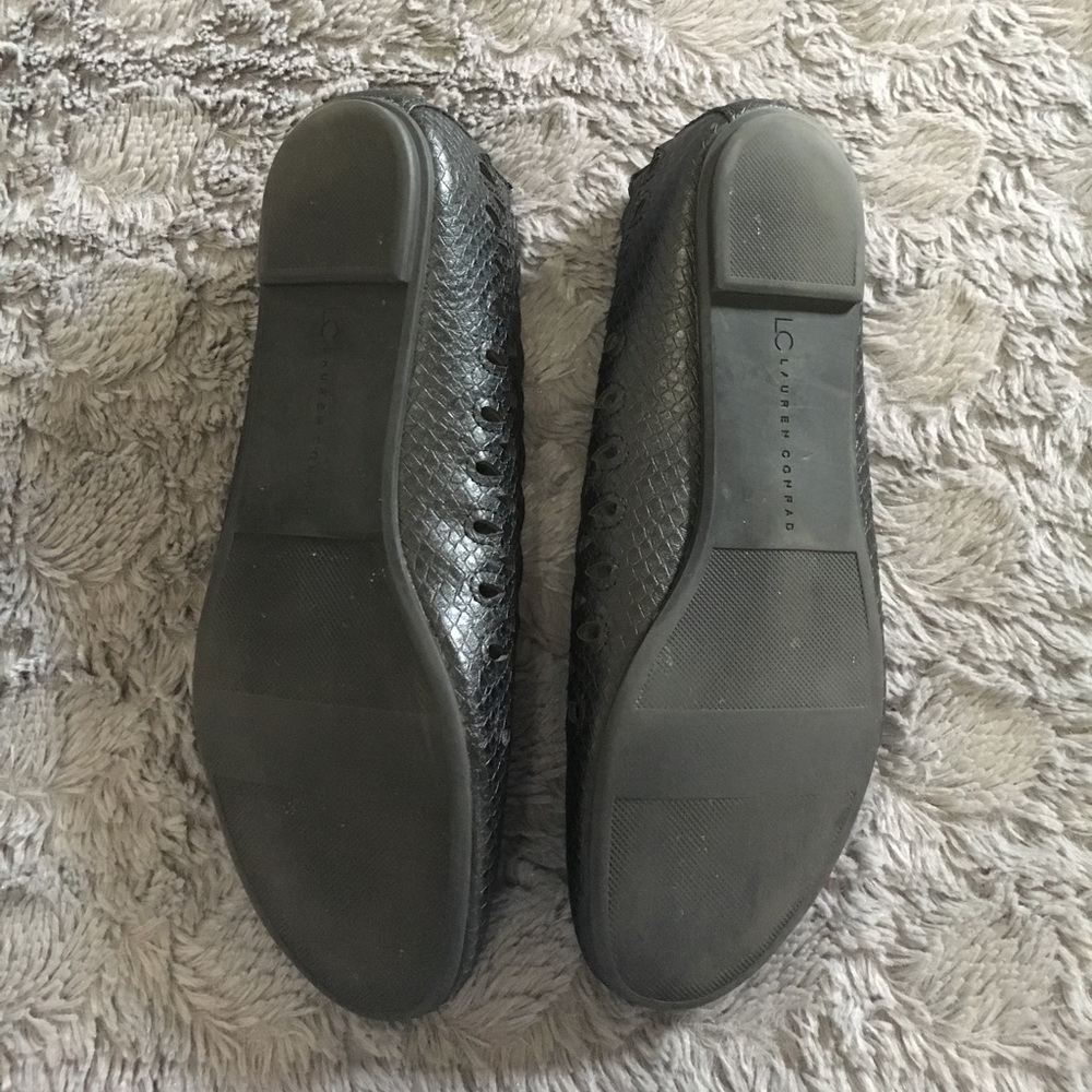 SOLD•LC black ballet flats• - Picture 6 of 7