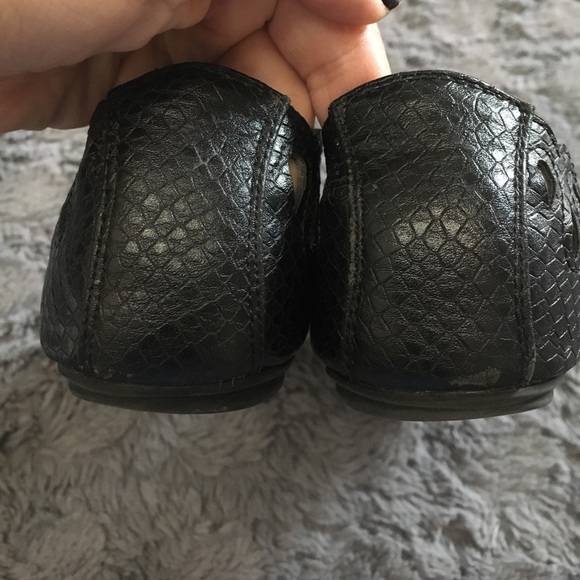 SOLD•LC black ballet flats• - Picture 7 of 7