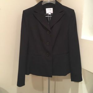 Women's business suit