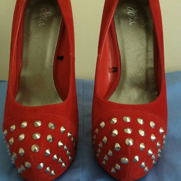 Red Platform Studded Suede Heels Size 6 - Picture 3 of 8