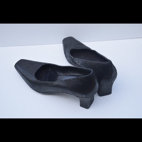 NWOT VanEli low heels - Picture 7 of 8