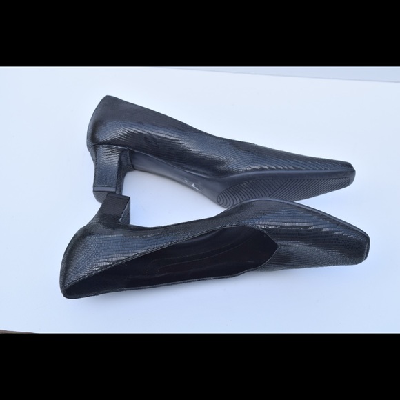 NWOT VanEli low heels - Picture 8 of 8