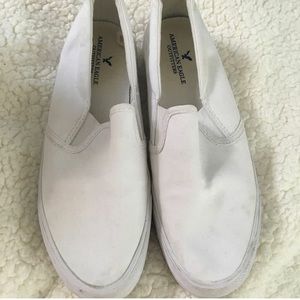 American Eagle white slip-on's
