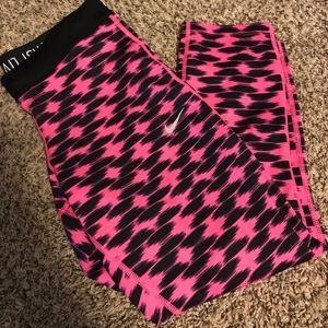 Nike workout capris