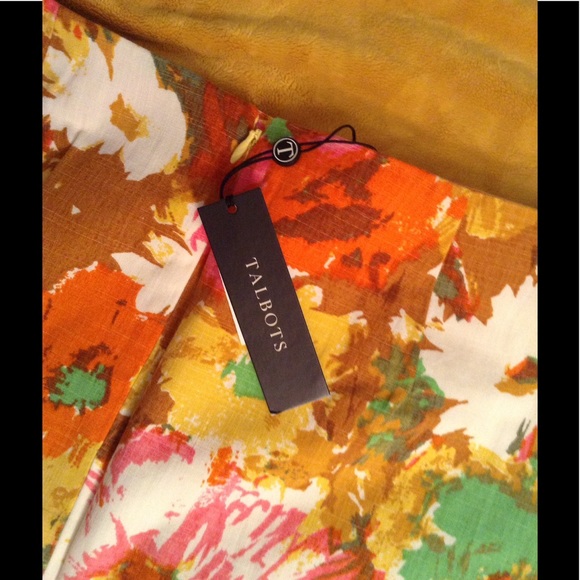 NWT floral pencil skirt - Picture 3 of 4