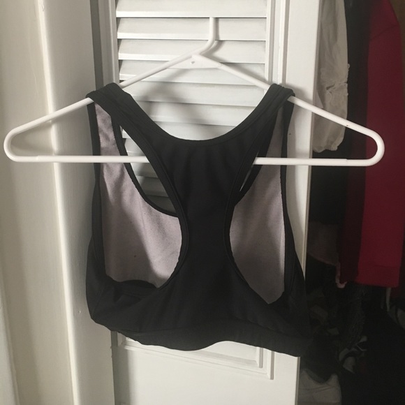 Black Nike sports bra - Picture 2 of 2