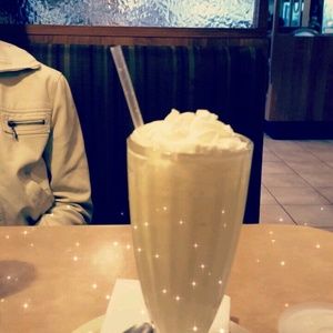 Meet your Posher, Lolita