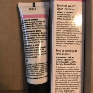 Mary Kay foundation in shade beige 4