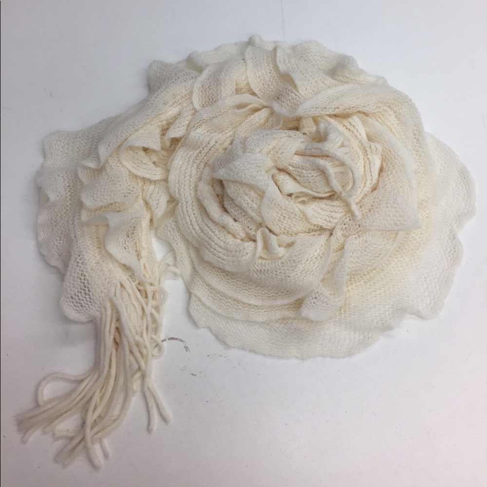 Ivory Fringe Scarft