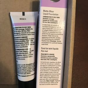 Mary Kay foundation in shade beige 5