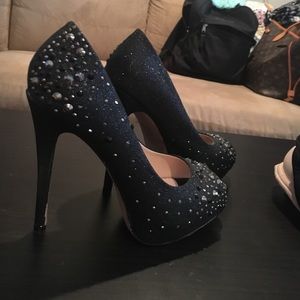 Black robe stone sparkle open toe heels