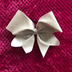 White cheer bow