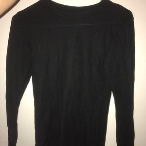 Men's long sleeve under shirt.