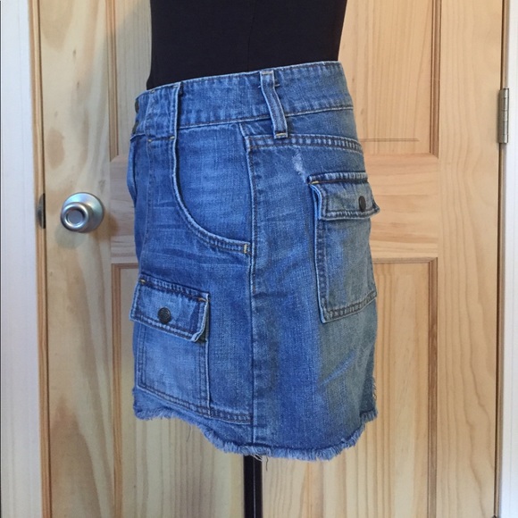 Levi’s Denim distresses mini EUC - Picture 3 of 8