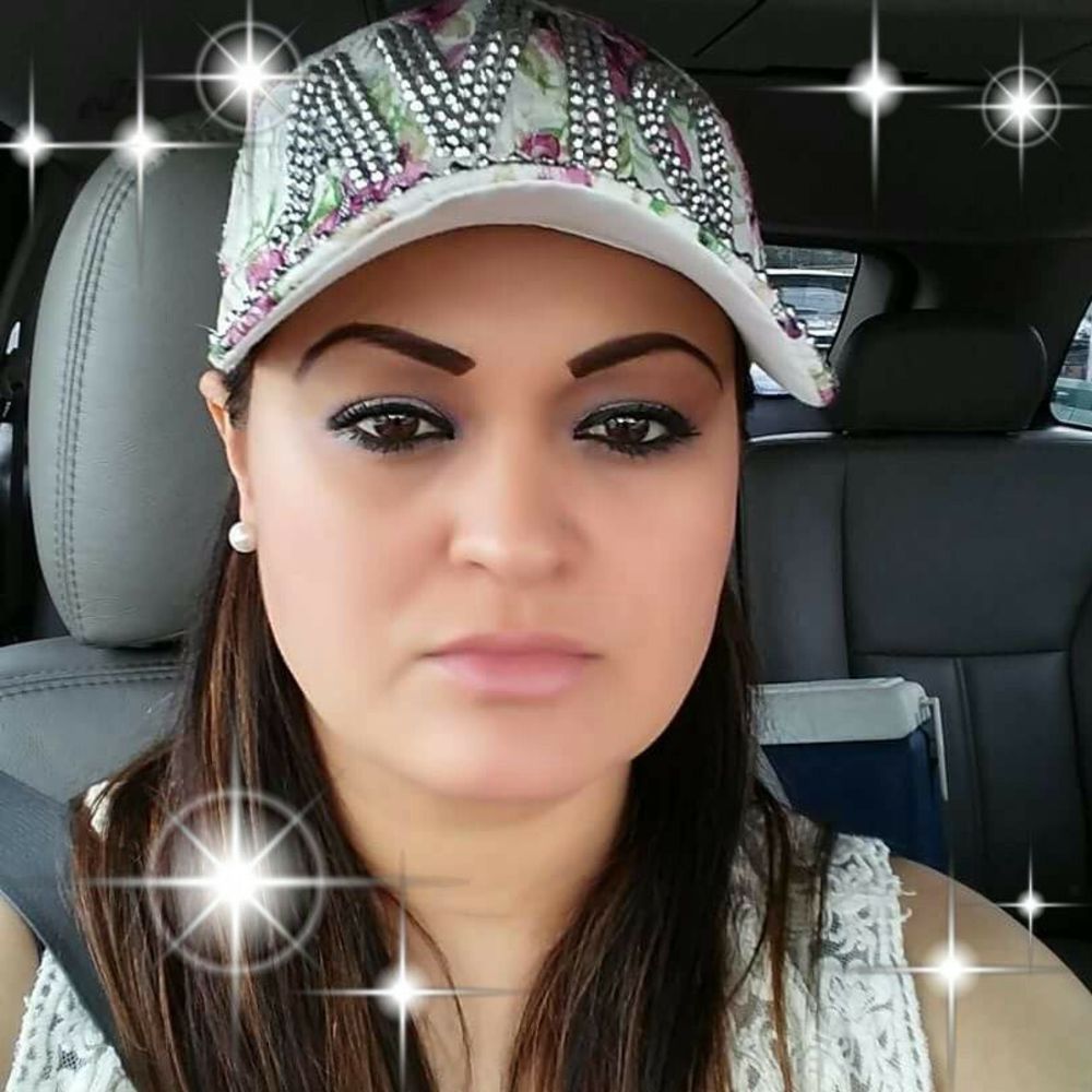 Meet your Posher, Alma