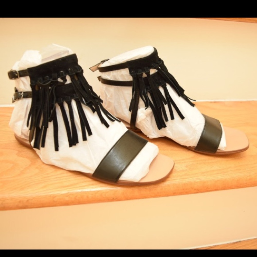 NIB Splendid black fringe sandals - size 8
