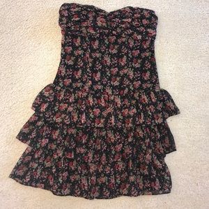 EXPRESS Strapless floral cocktail mini dress